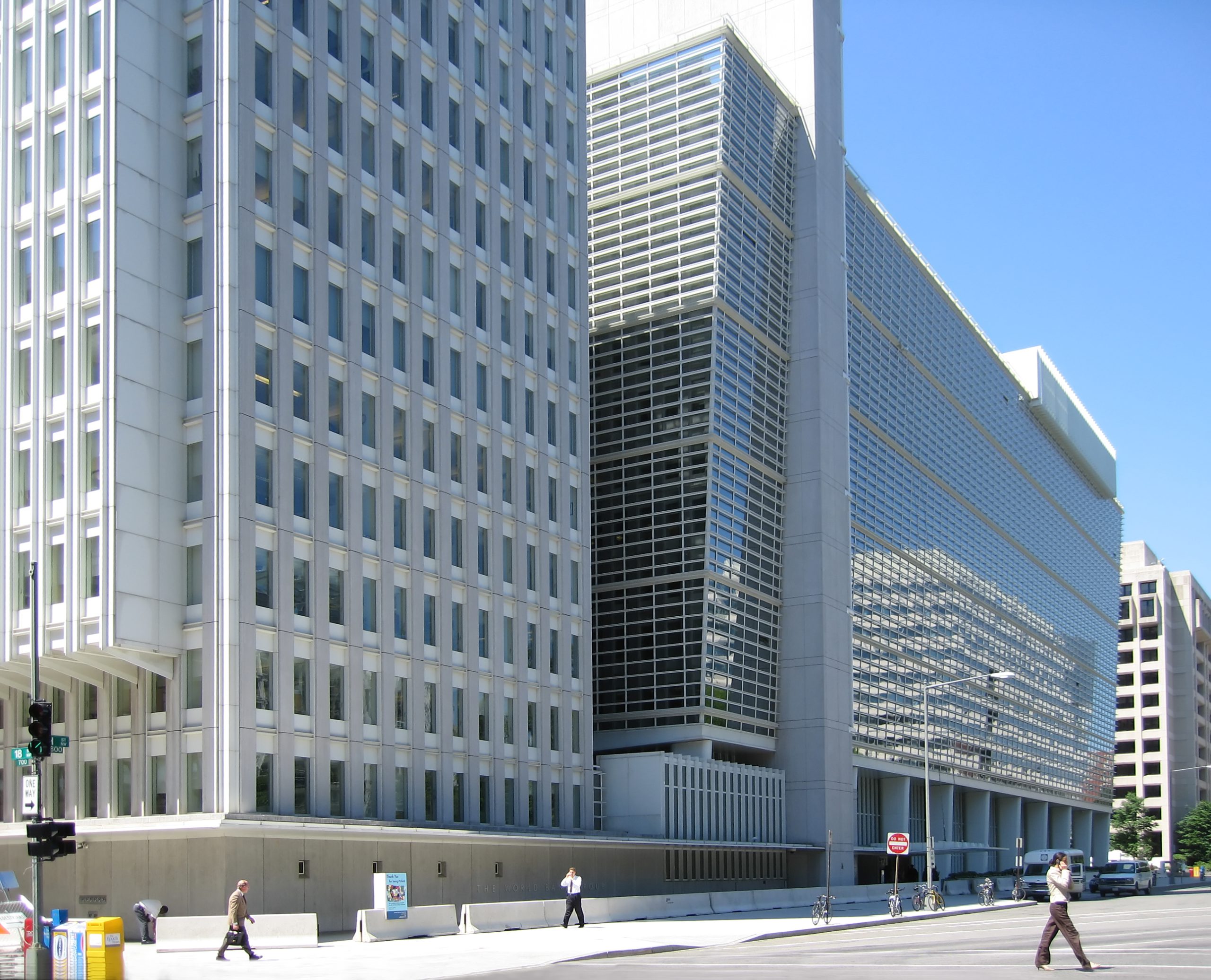 World Bank building at Washington scaled